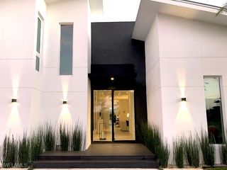 1218 14th AVE N, Naples, FL 34102