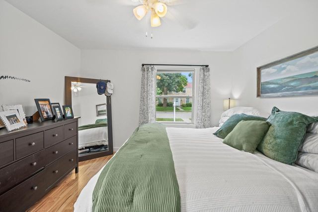 4864 Mohawk AVENUE, Glendale, WI 53217