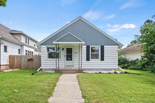 4864 Mohawk AVENUE, Glendale, WI 53217