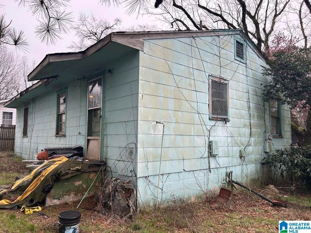 2505 CIRCLE DRIVE, Hueytown, AL 35023