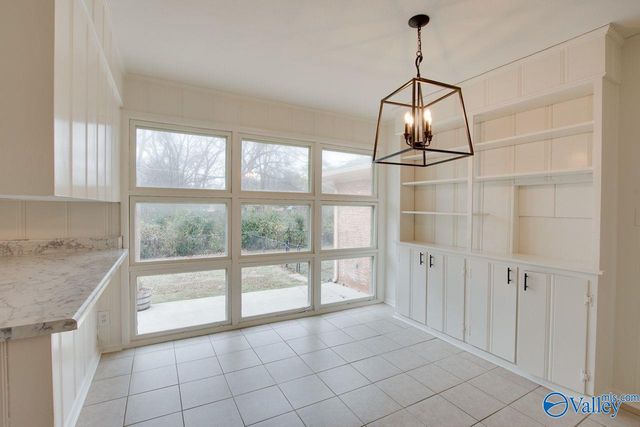 814 Cleermont Drive SE, Huntsville, AL 35801