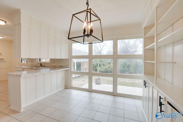 814 Cleermont Drive SE, Huntsville, AL 35801