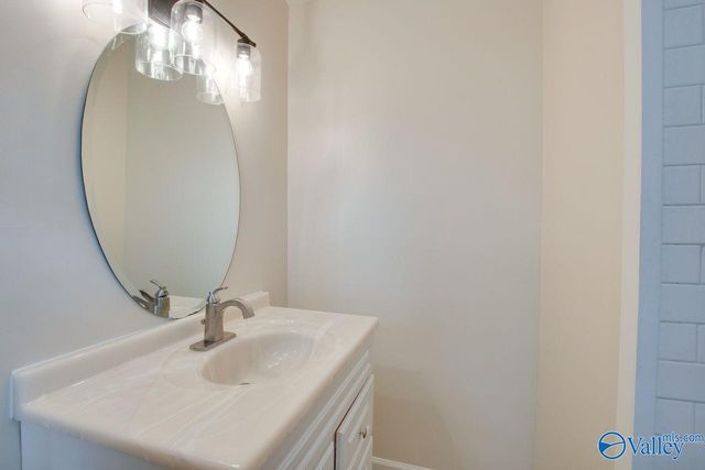 814 Cleermont Drive SE, Huntsville, AL 35801