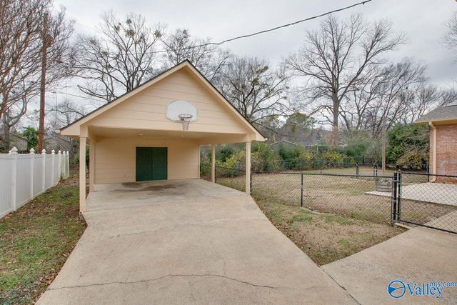 814 Cleermont Drive SE, Huntsville, AL 35801