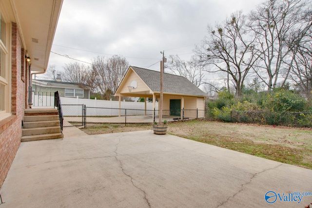 814 Cleermont Drive SE, Huntsville, AL 35801