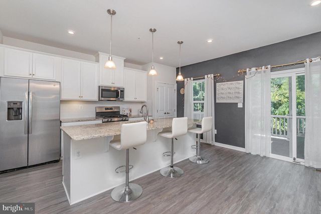 2906 SHAWS RD, Edgemere, MD 21219