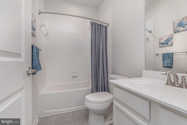 2906 SHAWS RD, Edgemere, MD 21219