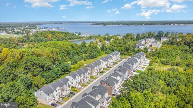 2906 SHAWS RD, Edgemere, MD 21219