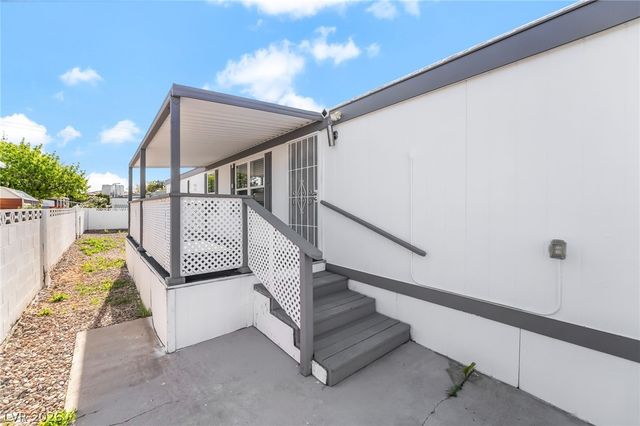 3466 Katmai Drive, Las Vegas, NV 89122