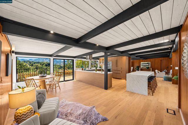 742 Miner Rd, Orinda, CA 94563