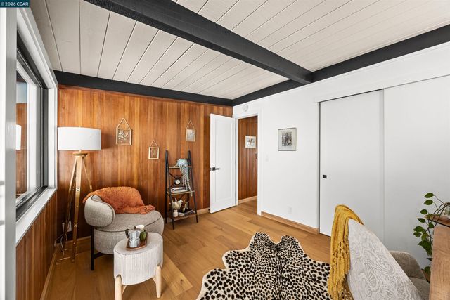 742 Miner Rd, Orinda, CA 94563