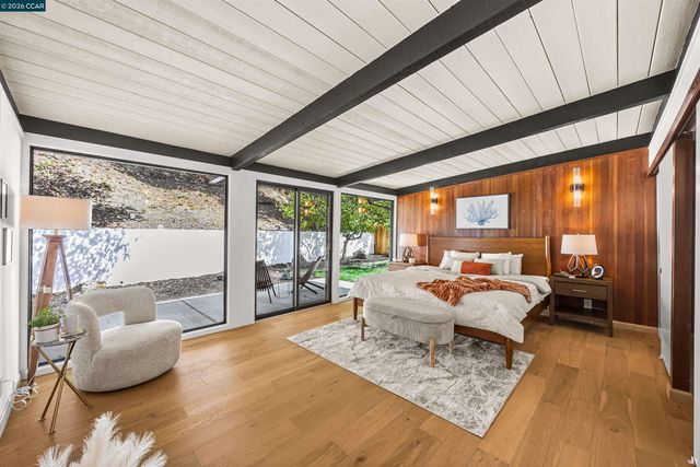 742 Miner Rd, Orinda, CA 94563