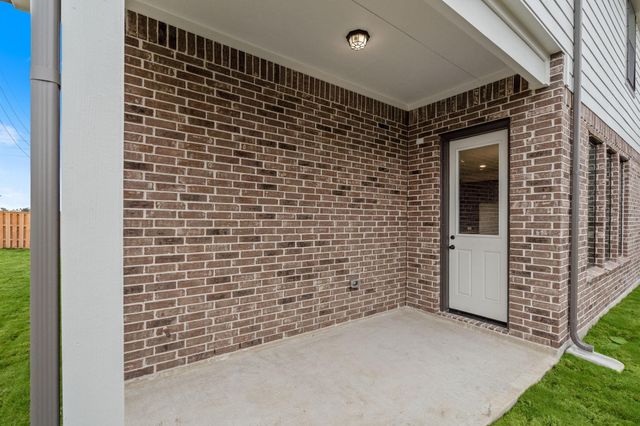 10023 Goliad Drive, Mont Belvieu, TX 77523