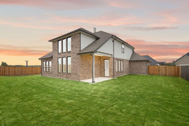 10023 Goliad Drive, Mont Belvieu, TX 77523