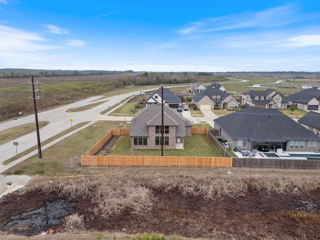 10023 Goliad Drive, Mont Belvieu, TX 77523