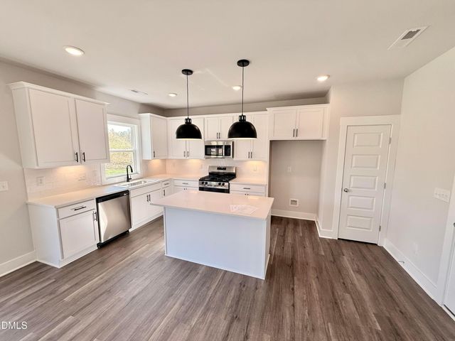 2004 Pollinator Place, Mebane, NC 27302