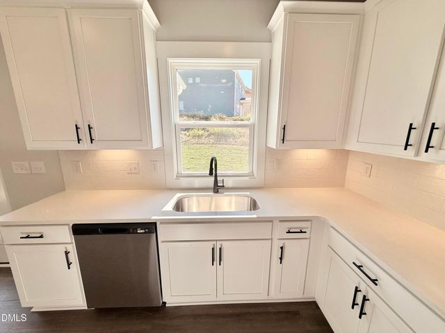 2004 Pollinator Place, Mebane, NC 27302