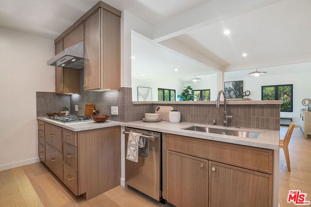 1145 S Crest Drive, Los Angeles, CA 90035