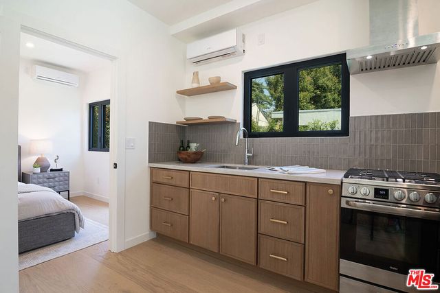 1145 S Crest Drive, Los Angeles, CA 90035