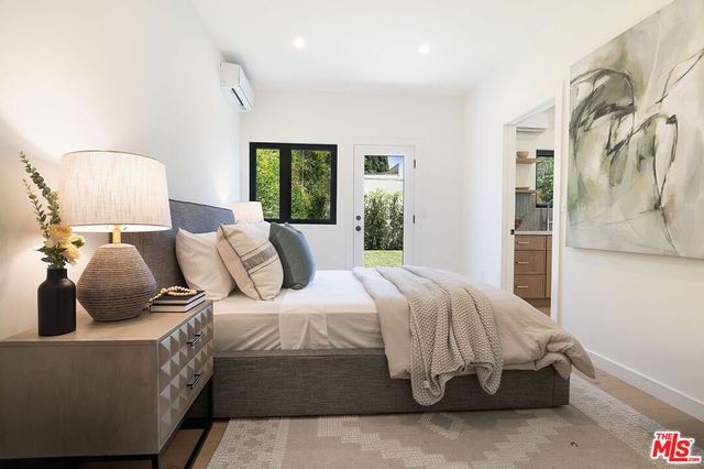 1145 S Crest Drive, Los Angeles, CA 90035