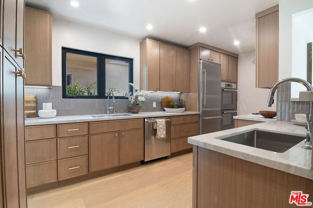 1145 S Crest Drive, Los Angeles, CA 90035
