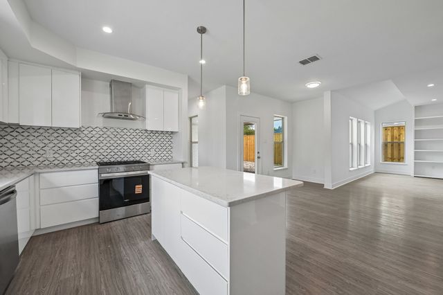3769 Wenatche Drive, Dallas, TX 75233