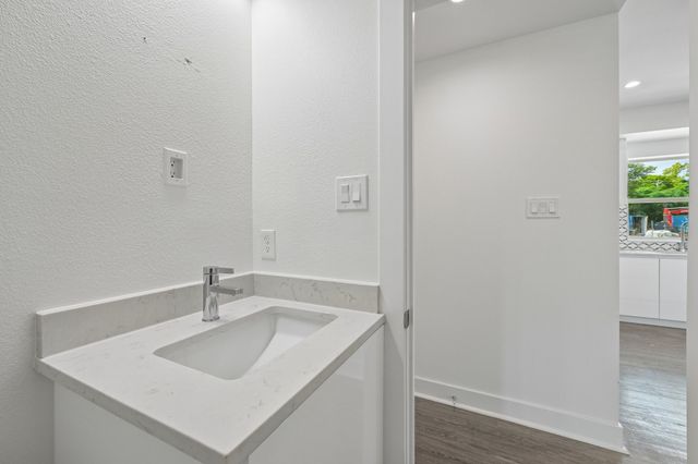 3769 Wenatche Drive, Dallas, TX 75233