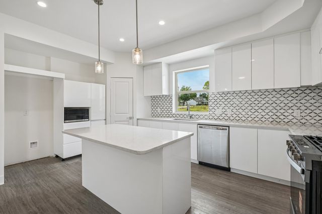 3769 Wenatche Drive, Dallas, TX 75233
