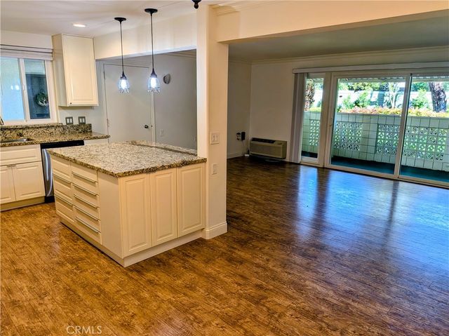 118 Via Estrada C, Laguna Woods, CA 92637