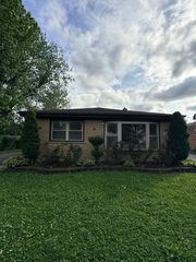 15646 Church Drive, South Holland, IL 60473
