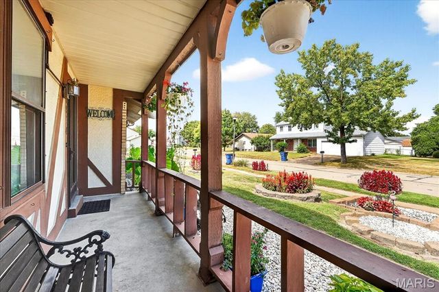 3914 Birkemeier Drive, Florissant, MO 63034