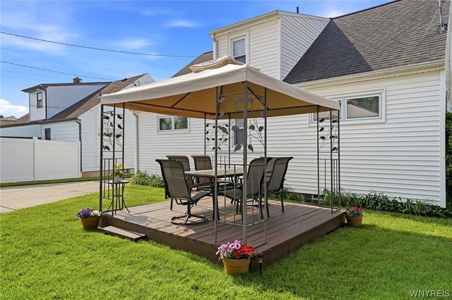 72 Arcade Avenue, Amherst, NY 14226