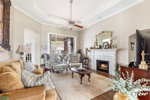 213 Regal Lane, Liberty, TX 77575