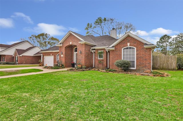 213 Regal Lane, Liberty, TX 77575