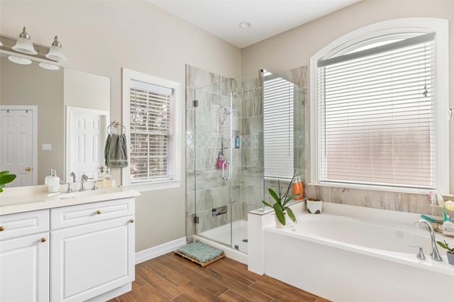 213 Regal Lane, Liberty, TX 77575