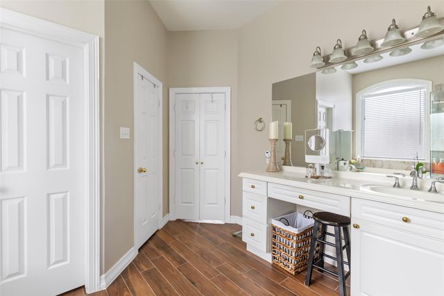 213 Regal Lane, Liberty, TX 77575