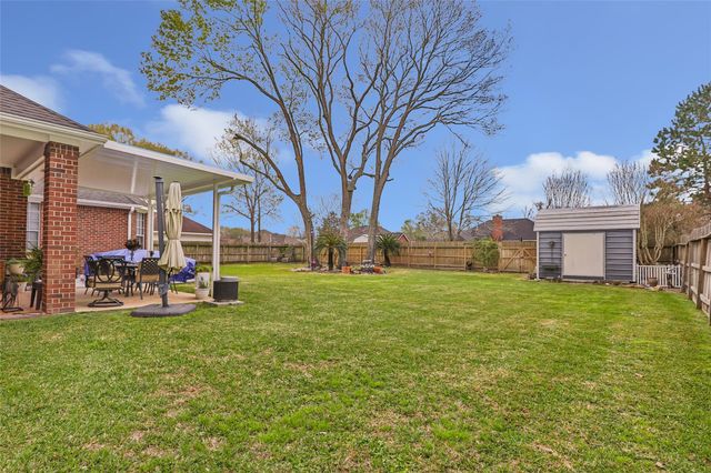 213 Regal Lane, Liberty, TX 77575