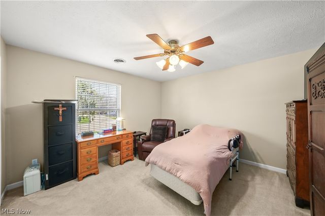 8181 Cyrus Lane, Sagamore Hills, OH 44067