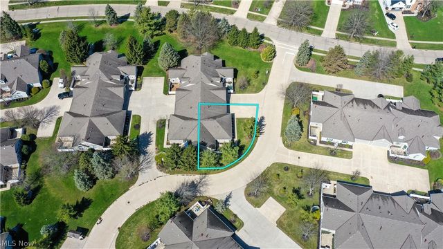 8181 Cyrus Lane, Sagamore Hills, OH 44067