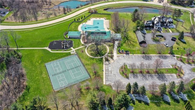 8181 Cyrus Lane, Sagamore Hills, OH 44067