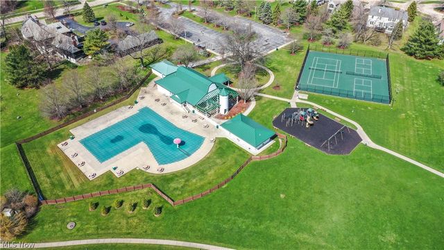 8181 Cyrus Lane, Sagamore Hills, OH 44067