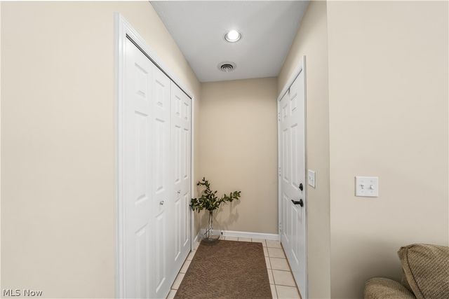 8181 Cyrus Lane, Sagamore Hills, OH 44067