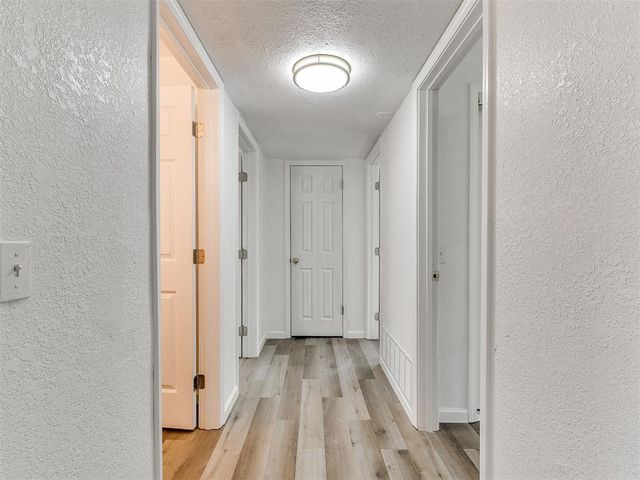 300 Oak Street, Oklahoma City, OK 73110