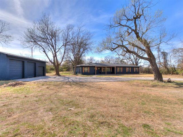 300 Oak Street, Oklahoma City, OK 73110