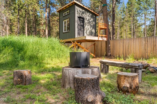 17169 Kingsburg Road, Bend, OR 97707