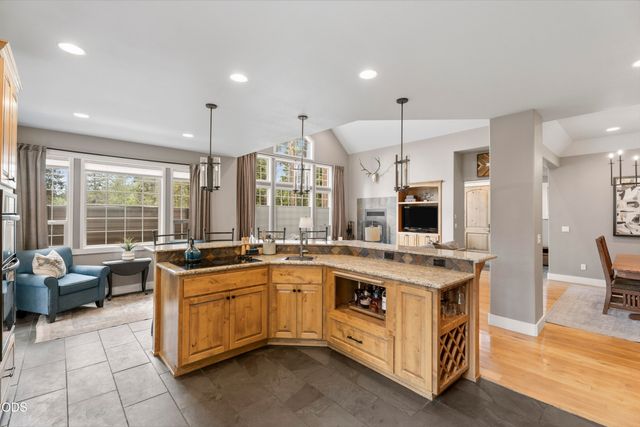 17169 Kingsburg Road, Bend, OR 97707