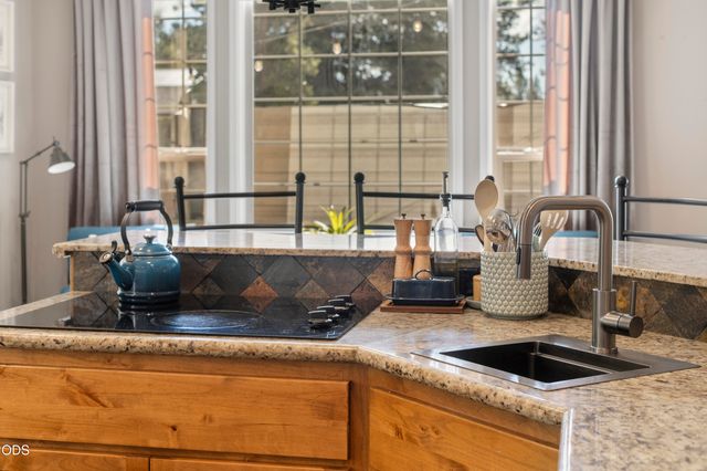 17169 Kingsburg Road, Bend, OR 97707