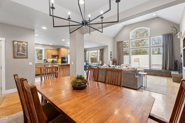17169 Kingsburg Road, Bend, OR 97707