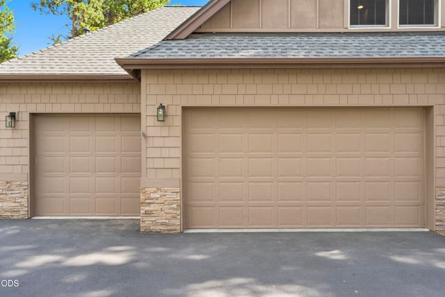 17169 Kingsburg Road, Bend, OR 97707