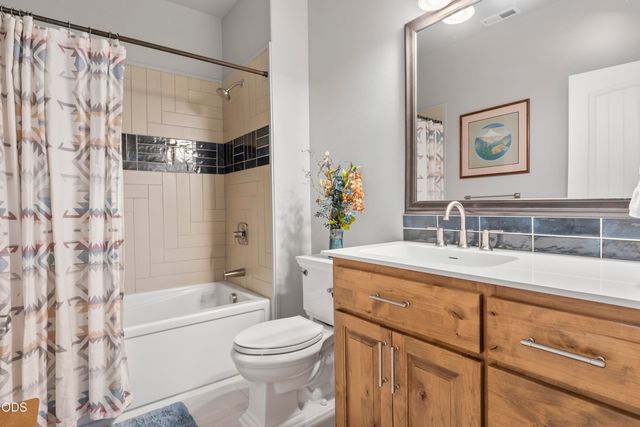 17169 Kingsburg Road, Bend, OR 97707
